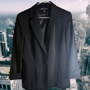Norton McNaughton 12 single button closure lined black polyester woman's blazer